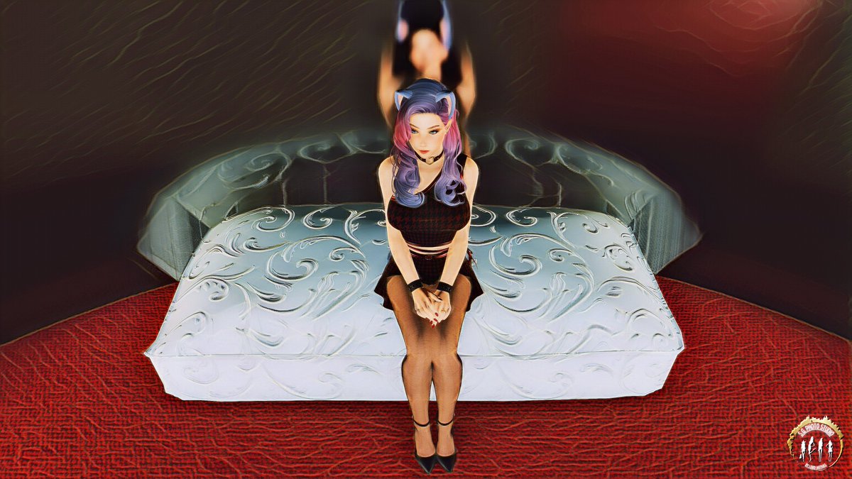 SGPhotoStudioLA's tweet photo. First photo shoot back after the Studio's summer break with our assistant photographer @MissMari3dx! 

PH: @LordArthas_SG 
Model: @MissMari3dx 
Loation: S.G. Studio Mirror Room

#3dxchat #VirtualPhotography #sgphotostudio #3dxchatvirtualphotography https://t.co/Eo9oLaC1v1