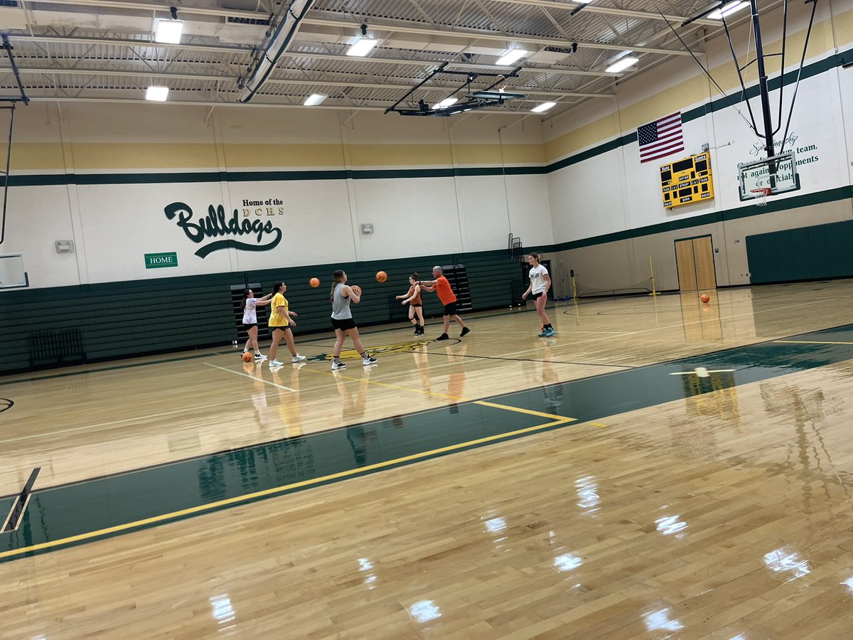 Lisa Cheeseman tweet media