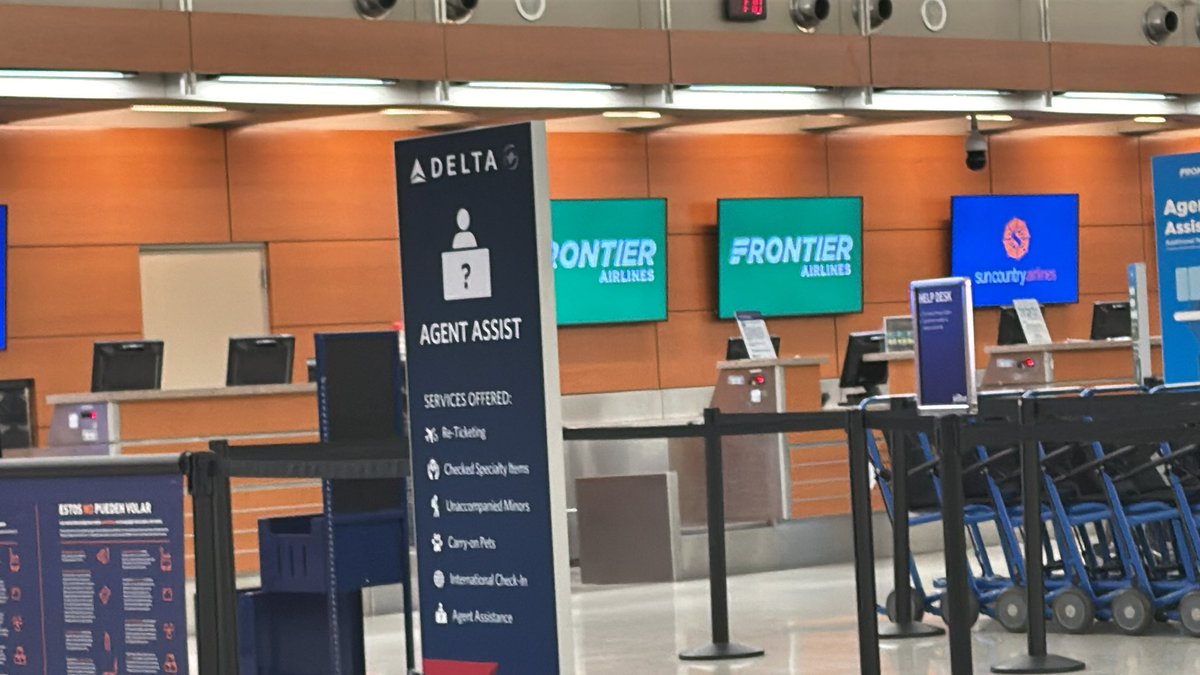 Se hacen responsables? Claro que no!! Hasta cuando un usuario seguirá recibiendo maltratos por las aerolíneas. Increíble! <a href="/FlyFrontier/">Frontier Airlines</a> brillando por su ausencia