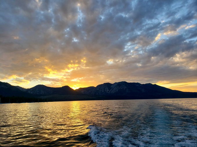 Decided to go outside real quick https://t.co/mht8ZWPh37<a href="/tag/sgfam"class="tags"><span>#sgfam</span></a>