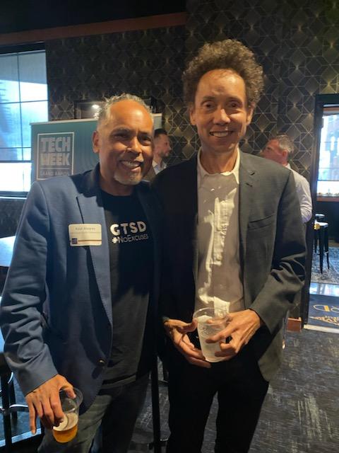 GTSD_raul's tweet photo. Great connecting with @michiganstateu alumni at tonight's #techweekgr kickoff w/ Malcolm Gladwell. S/O to The Right Place for a successful event. Looking forward to the rest of the week. https://t.co/TtZPIZk5mo