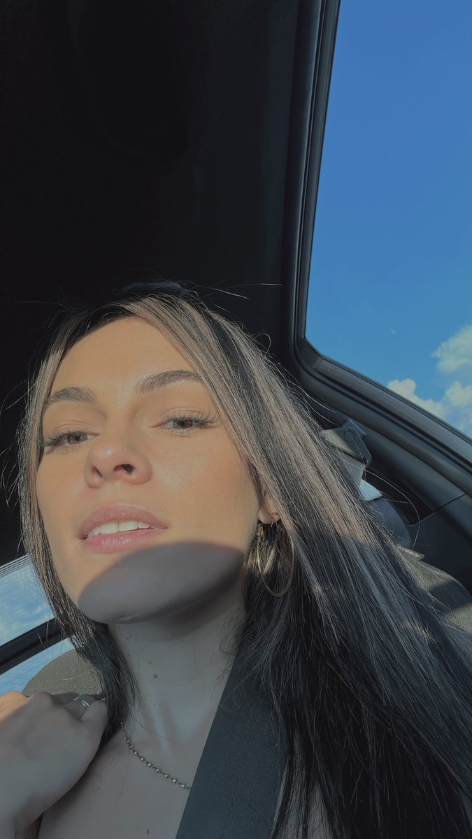 flacaa_sofii's tweet photo. Nuevaaaa aquí en Twitter 😛 https://t.co/a4H8uUwWcB