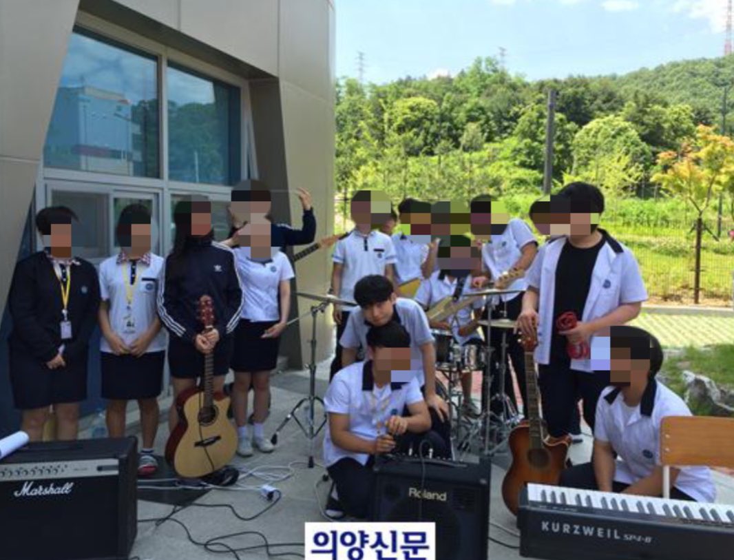 auxiyar's tweet photo. another pre-debut Jiseok https://t.co/JCkJ8Xck1R