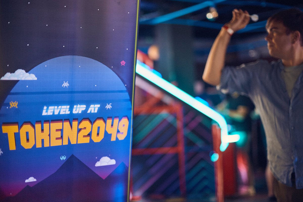vtvlco's tweet photo. Level Up at @token2049 was a massive success! Drinks, music, games, and frens - the perfect combo. 

Huge shoutout to @BaboonVC, @bitfinex, @primalcm for helping make this event possible. And an even bigger thank you to everyone who showed up and made it unforgettable! https://t.co/RFvPVRXAHP
