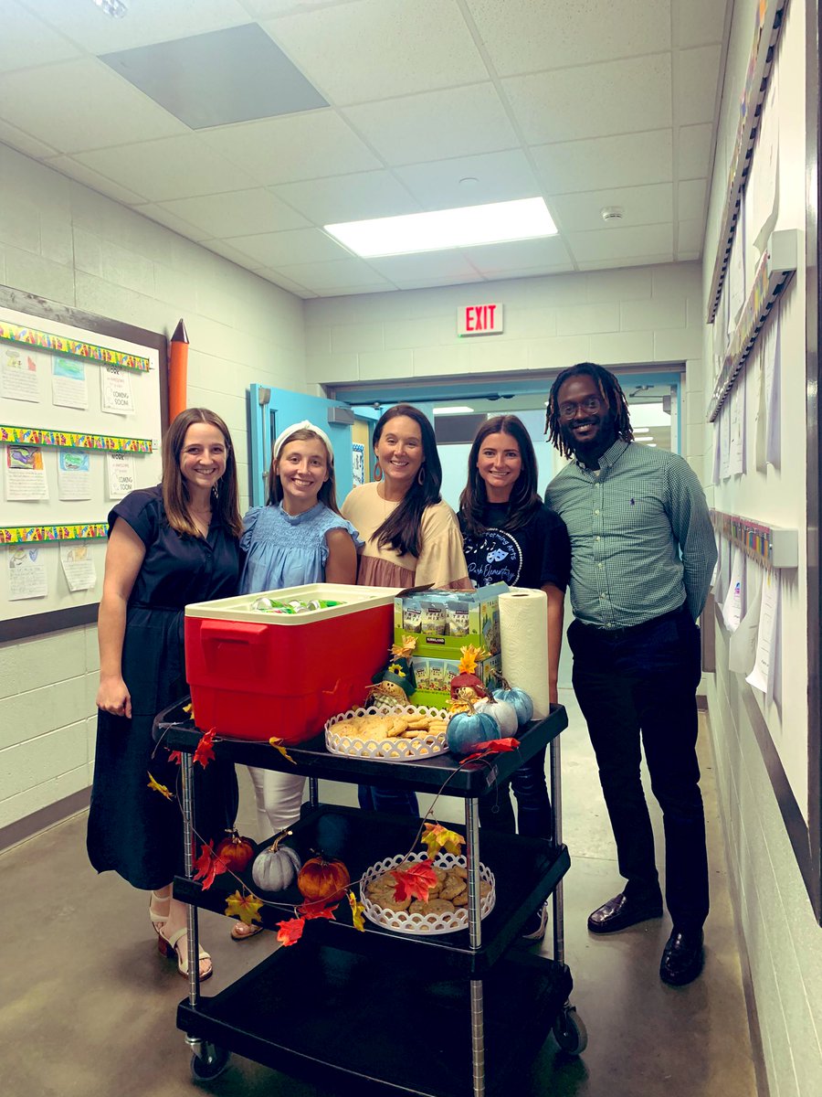 MandyDuckett's tweet photo. Love my team!  We loved spreading a little joy this afternoon to our awesome teacher friends @BPESArtsAcademy.  #BPInspired https://t.co/qCyHYC5lmu