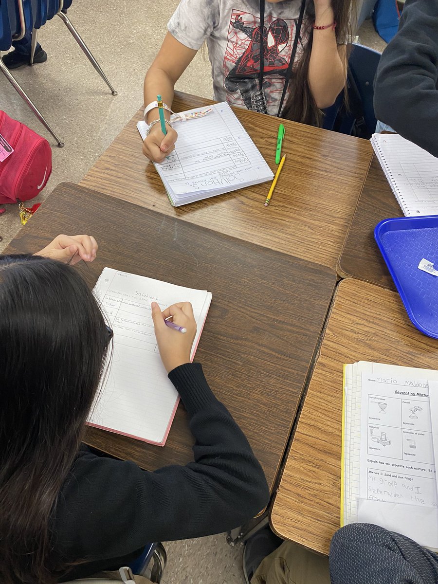 ddp4jc's tweet image. Students are identifying solubility by name ingredient as soluble or insoluble in @cesarjaramillop class. Stay in the work and keep it up! @GoodmanES_AISD #ScienceRising #MyAldine #inthework