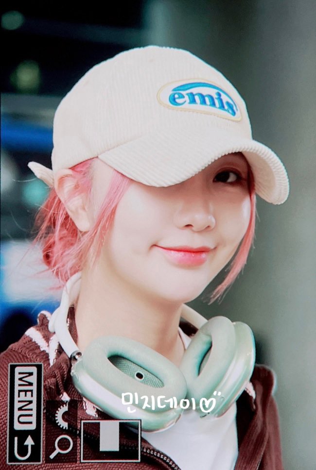 minjiday_331's tweet photo. 230919 ICN

#민지 #MINJI 
#시크릿넘버 #SECRET_NUMBER https://t.co/tgSE4dNmL1