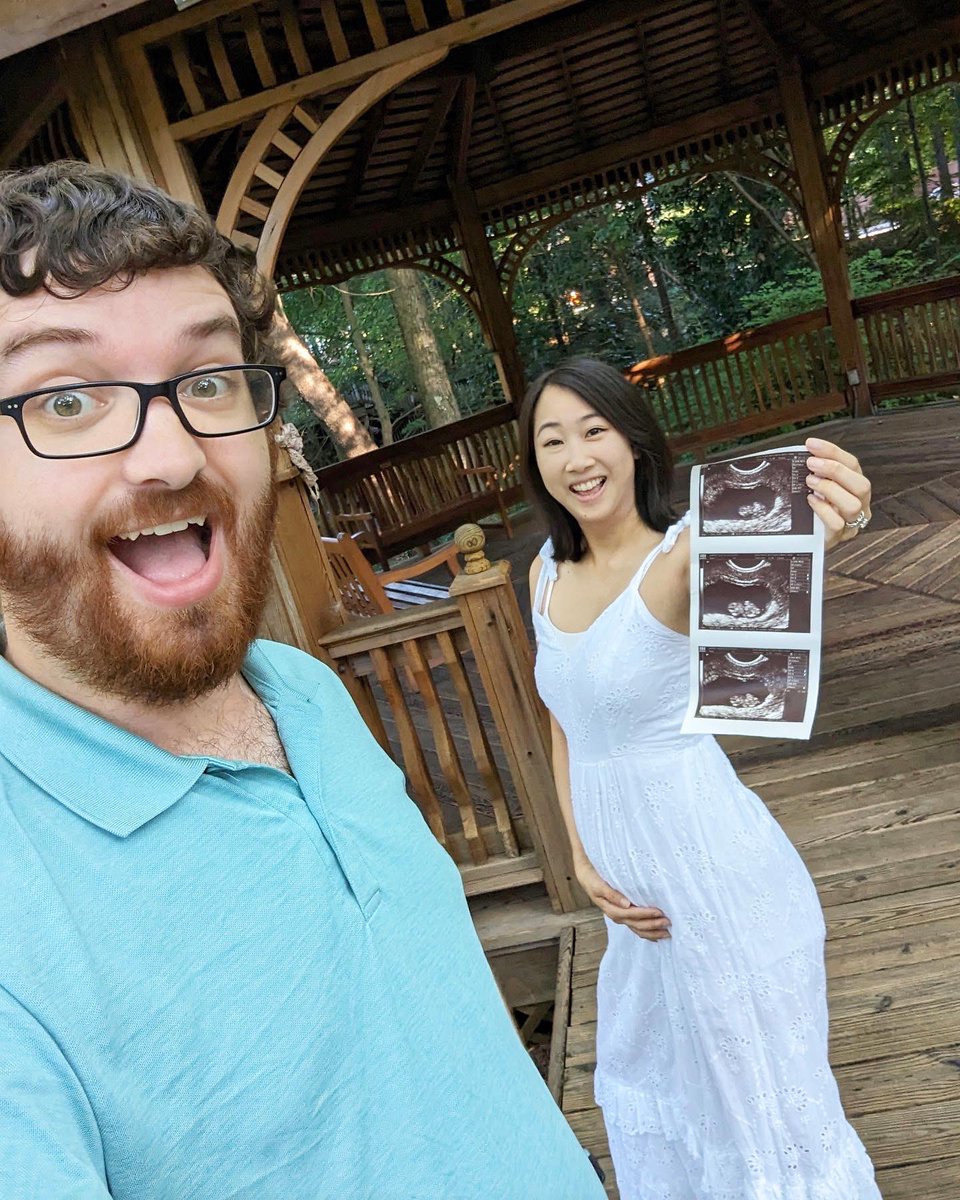 Debstep33's tweet image. Why I’m more of a couch potato now 🙃 #impregnant