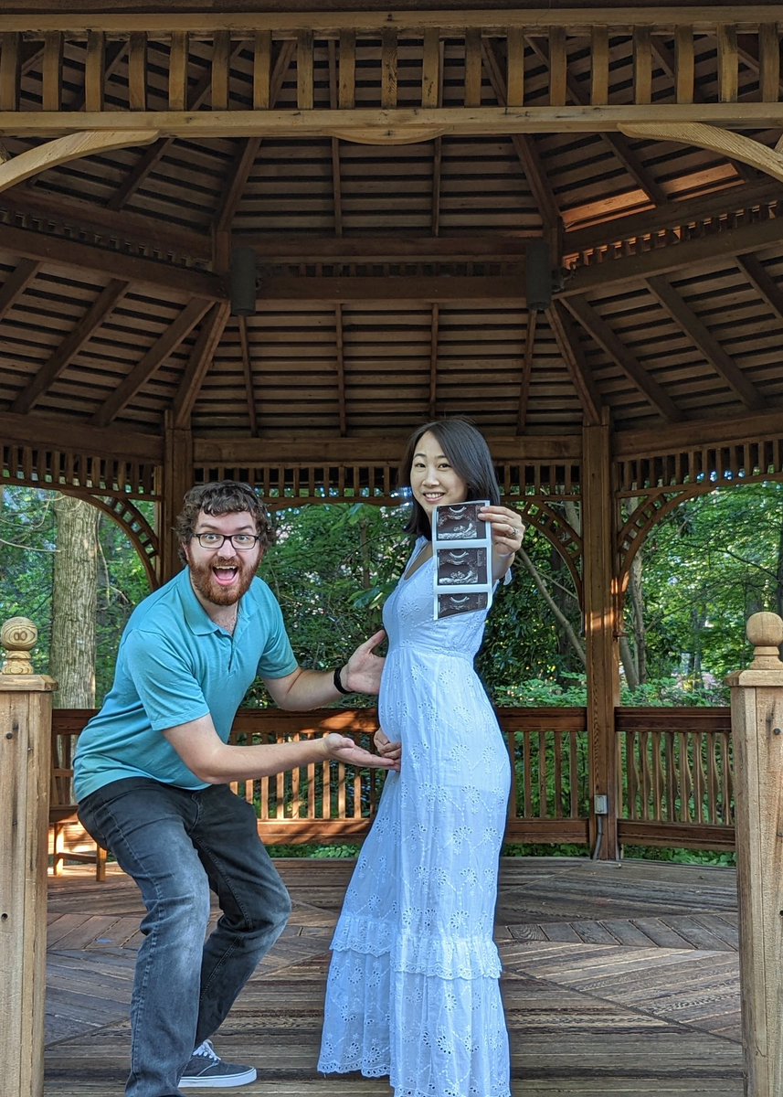 Debstep33's tweet image. Why I’m more of a couch potato now 🙃 #impregnant