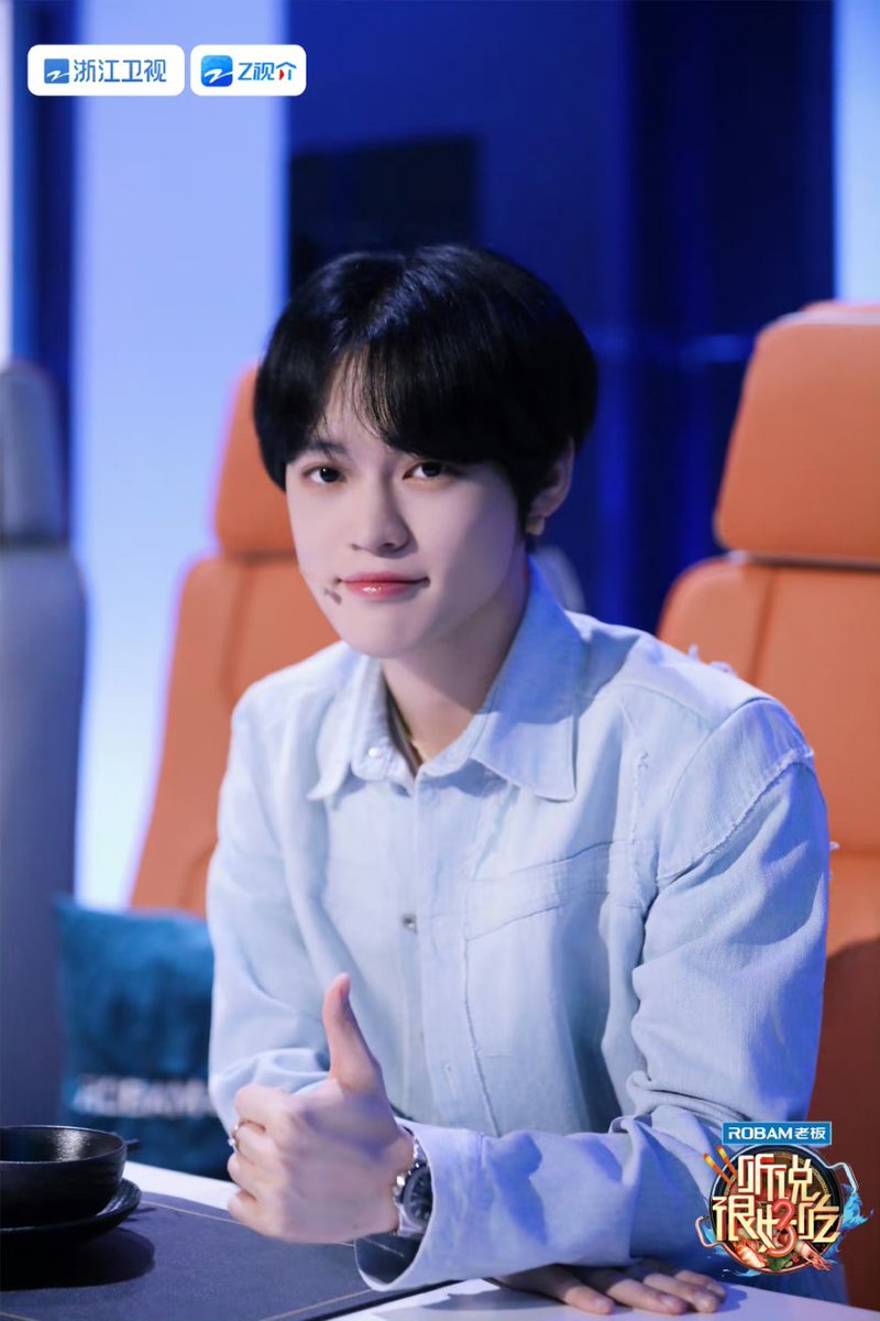 A <littol_paw> journey has taught me that I am here to experience the teeny-weeny pinch of joy that comes with newness. I’ll come to bring the joy I created for 𝘡𝘩𝘦𝘫𝘪𝘢𝘯𝘨 𝘛𝘝. So, hold on tight, for a world of merriment is about to arrive at your doorstep, knock! ˚♡︬໑