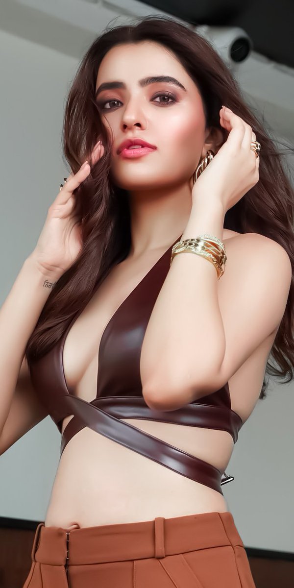 MyraaQueen's tweet photo. @rukshardhillon12
#rukshardhillon https://t.co/mCn60QzyYM