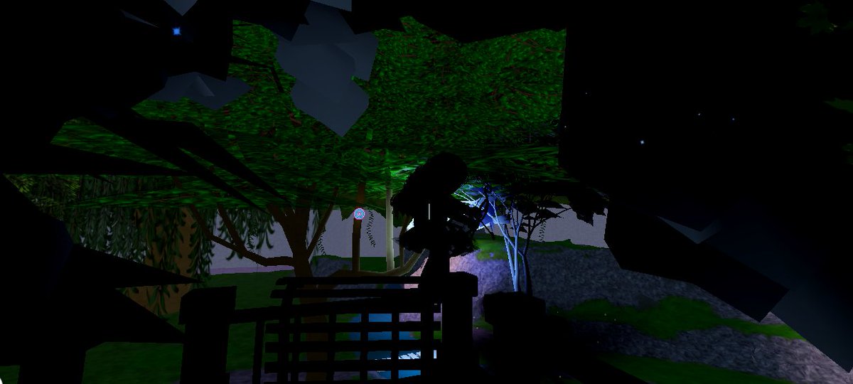 CaxiiQ's tweet photo. @RoyaleHighValks First wins and archery (which sadly, not a lot of people play anymore) https://t.co/ZrjxmhG0XY