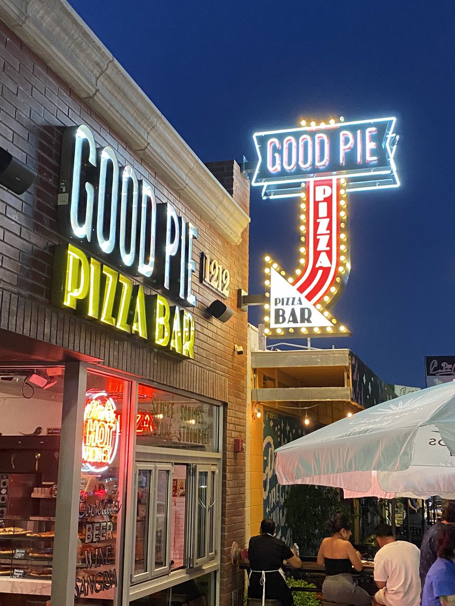 drewhill29's tweet photo. Great annual trip to Vegas with a fantastic group of men. Going since 1994 with Dad……Vandy game was a disappointment, but Allegiant Stadium was cool. @LotusOfSiam #GoodPieVegas #EsthersKitchen were all excellent. https://t.co/bJM1WdPwMG