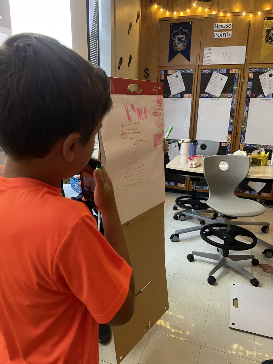 Morning Meeting: Collaborating to create our “goal mountains.” Each group set a goal, wrote them at the top of the mountain, the obstacles that could stand in the way, in the middle, and the plan of action, is at the base. Let’s go!
💙💛#CharacterStrong <a href="/Cambridge_AH/">🐴Cambridge Elementary AH</a> @ahisd