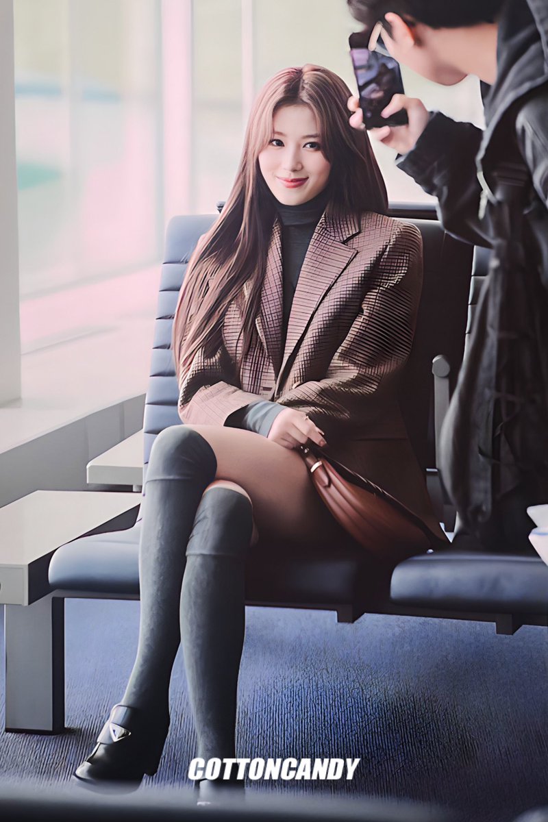 sanacottoncandy's tweet photo. 230919 pre

세계에서 젤 이쁘고 사랑스럽고 귀엽고 핫한 사나 💜

#트와이스 #TWICE #사나 #SANA #とにかく可愛い湊崎

@JYPETWICE https://t.co/DinIKcukYs