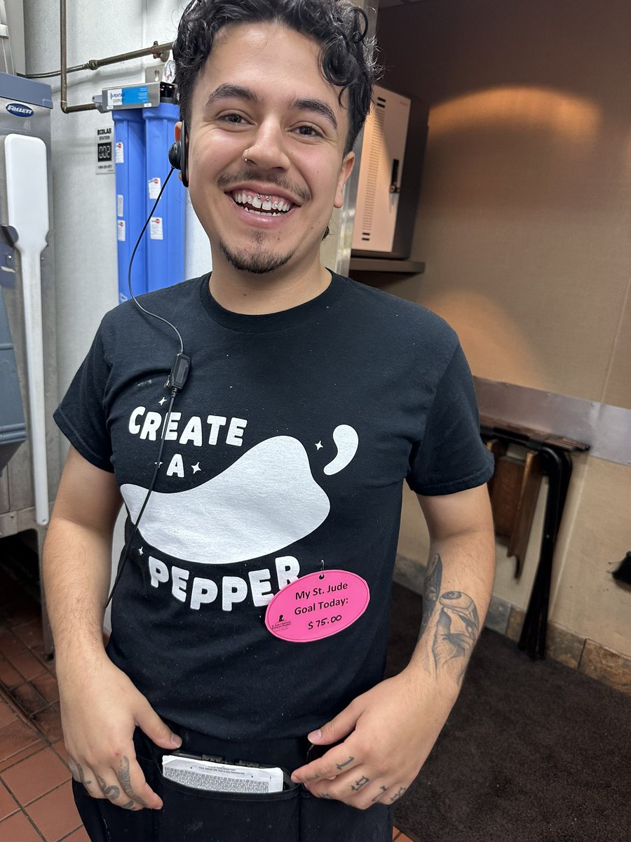 DeannaOrlando's tweet photo. I got to play restaurant with @travishorne23 and team Upland today. I saw some great results around AVT, kitchen sync practices and some very engaged TMs around #StJude. Check out their pins they wear to raise money. #Chilislove #BCWC https://t.co/FJgNcl9r80