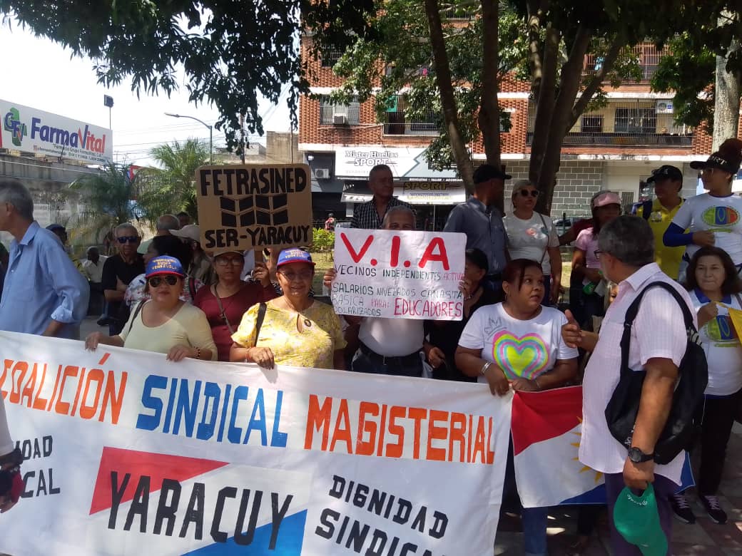 #18sept. La Coalición Magisterial y Asociación de jubilados y pensionados del estado Yaracuy salimos nuevamente a exigir respeto a la profesión y mejoras salariales para los trabajadores de la educación. No nos rendiremos!!