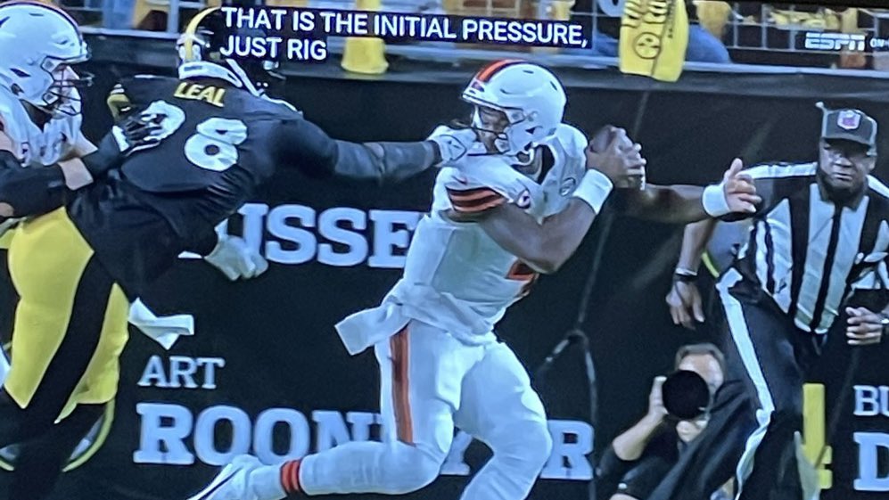 BadSportsRefs's tweet image. “His head is almost backwards, nothing to see here…play on boys”