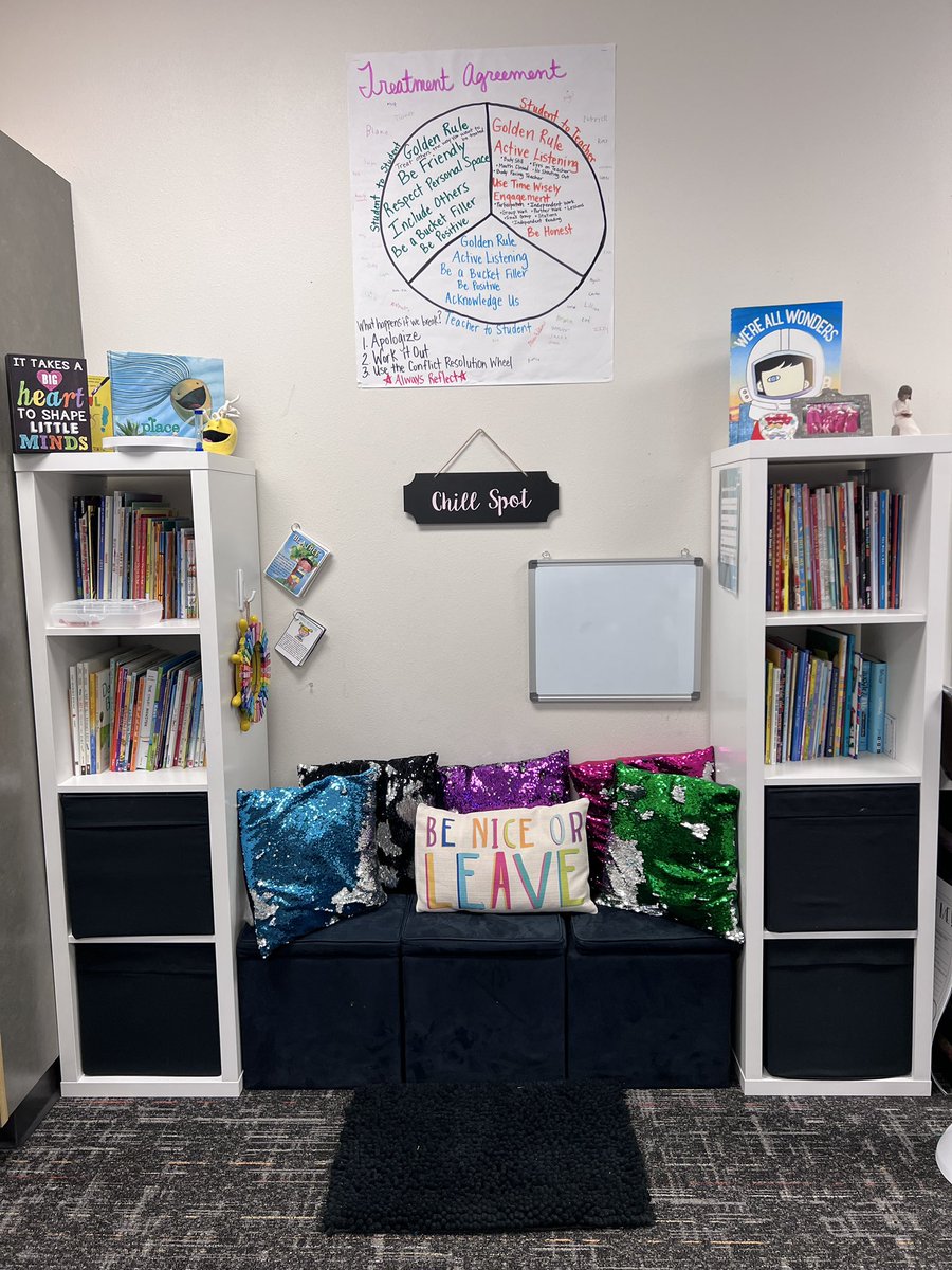 LNWatson420's tweet photo. Clean Room + 
Flower Kleenex +
Fluffed &amp; Tidied Pillows = 
Starting the week off RIGHT!
#PinkPlaceToBe https://t.co/3dcocTVjmP