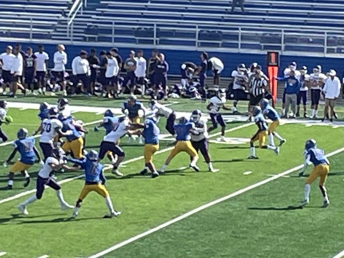 Caleb_Petit52's tweet photo. Win against Pickerington Central, Freshmen Lions become 5-0. Time to keep working.  #leftguard #nosetackle #PATcenter #trenchmen #52 #playeroftheweek @Coach_ASimmons @ThePatio65 @CoachAD48 @GLHS_FreshmenFB @gahannafootball https://t.co/nvLwBfA779