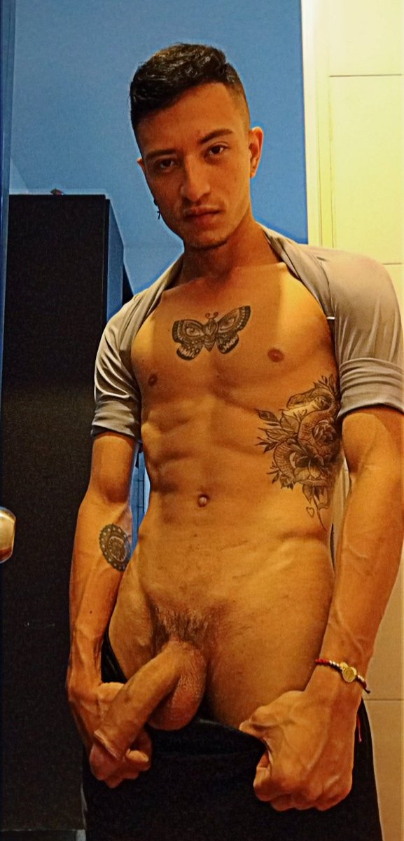 fe4xxx23's tweet photo. @TIMPorn Rene Silva 🔥🔥🔥 https://t.co/JjWOBERP6O