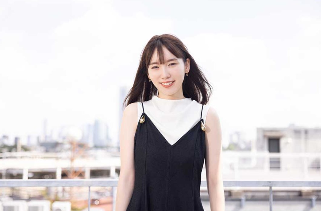 encountofficial's tweet image. 【プレゼント企画🎁】
デビュー15周年を記念した写真集『かの日、』を発売📸
#飯豊まりえ さんのサイン入りチェキを
1名様にプレゼント💛

@encountofficial をフォロー
&amp;amp;リポストで応募完了🌼

当選者の方には、DMにてご連絡致します💕

※〆切10/1

特集記事👇
encount.press/archives/51459…