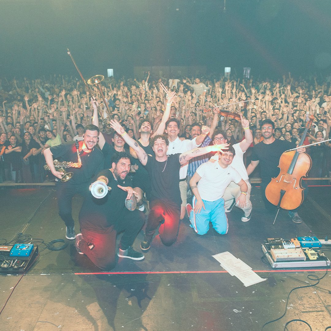 pasado_verde's tweet photo. Amigos y amigas  de Mendoza gracias por una noche increible, hacia tiempo no la pasabamos tan bien y nos sentiamos tan a agusto. Gracias a todo el equipo por la dedicación y esfuerzo para que esto salga adelante. https://t.co/nBFFDXAjm3