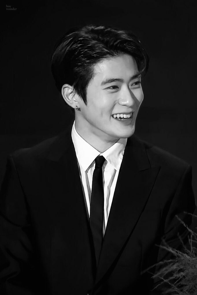 chocomoodcake's tweet image. — Playlist #2: Old Love

————————
Jung Jaehyun (jawa) au.