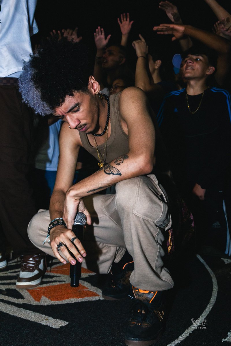 rimasbrz's tweet image. GURI CAMPEÃO DA BDA 342° 🏆

Chaveamento:

1° FASE: MEDINA
2° FASE: NEO
SEMI: JHONY
FINAL: BLACK P.

O que acharam da edição de hoje? 🤔