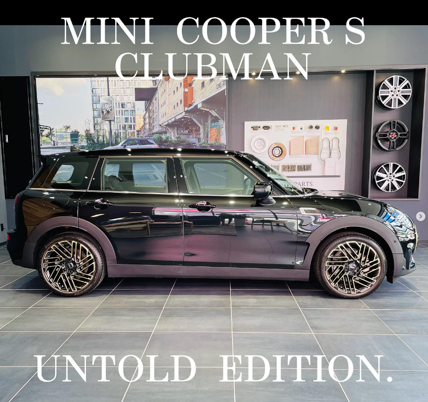 GlanzMini's tweet photo. 【MINI千葉】
「大人のUNTOLD EDITION」
【MINI to MINI】納車です!
ご納車おめでとうございます🎉🎉
#untoldedition #miniclubman
#特別仕様車 #納車式 #ご納車おめでとうございます
#MINI千葉 #千葉市中央区 #蘇我 https://t.co/IrxKASdZ7i