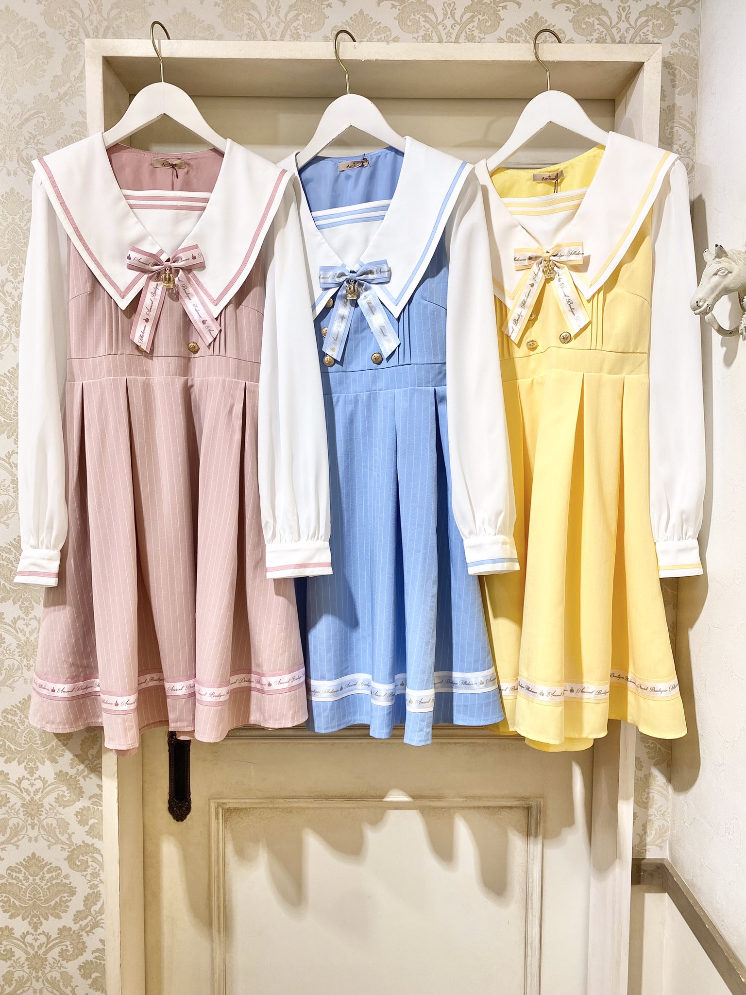 Message Crown ストライプセーラーワンピース イエロー Amavel新宿店 on X: 