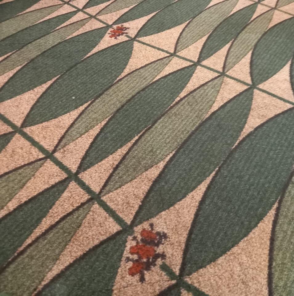 Que ganas de pisar… de pisar esta alfombra