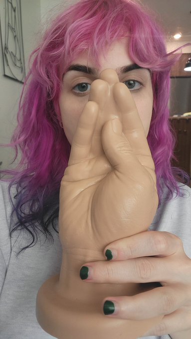 just came in today:) im not letting no stupid onlyphanz policy keep me from putting a fist in my butt