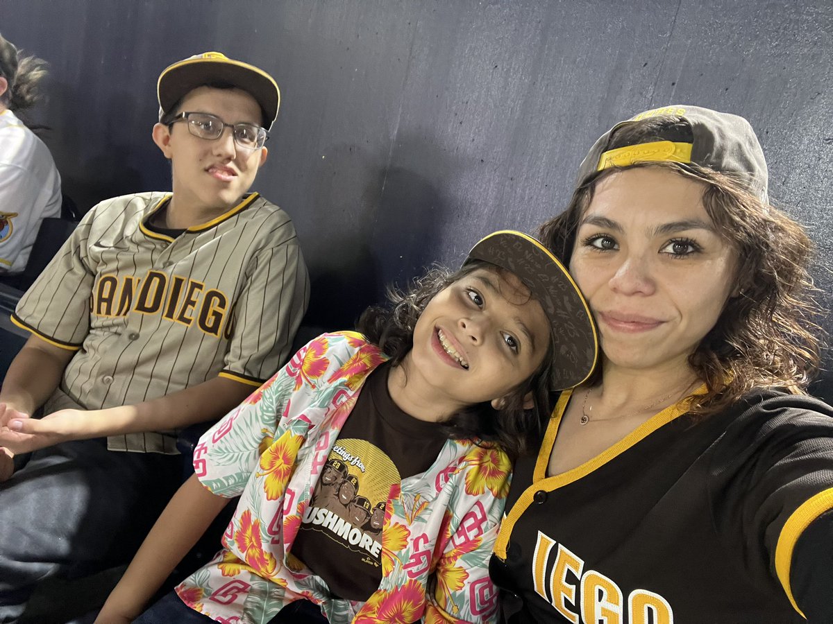 #padres #BringTheGold <a href="/SDPadres/">San Diego Padres</a>