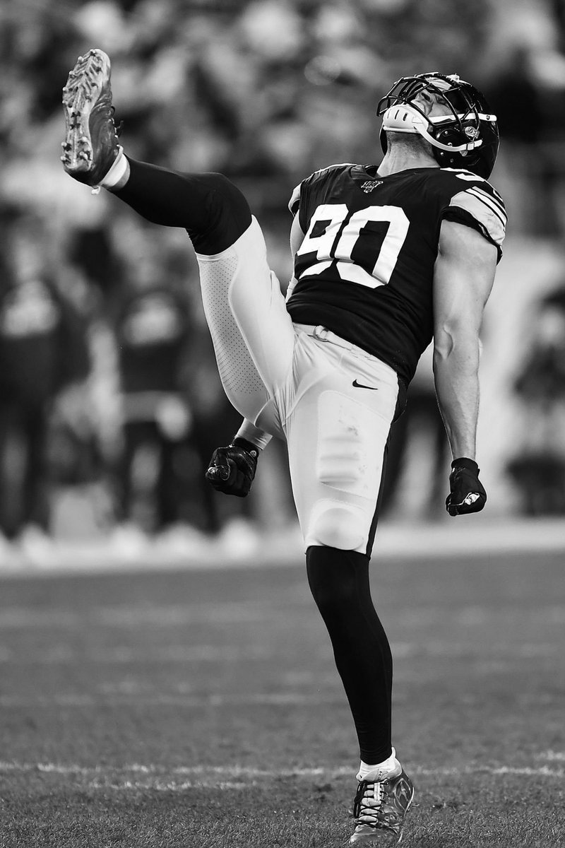 SportsInBW's tweet photo. TJ WATT

Pittsburgh Steelers #HereWeGo https://t.co/A0b1iAQiLd