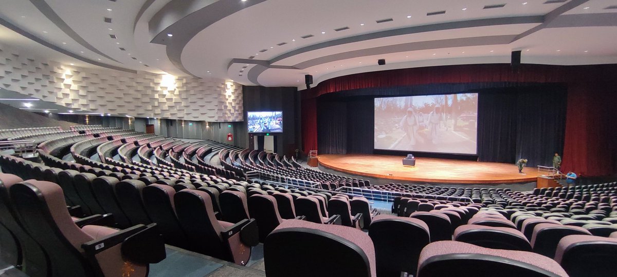 Contento de trabajar en la producción para el estreno de este maravilloso auditorio dentro del heróico colegio militar en el sur de la ciudad de México gracias:  <a href="/TitoQuirozAng/">Tito Quiroz Angulo</a> #cdmx #CelsoDuarte
