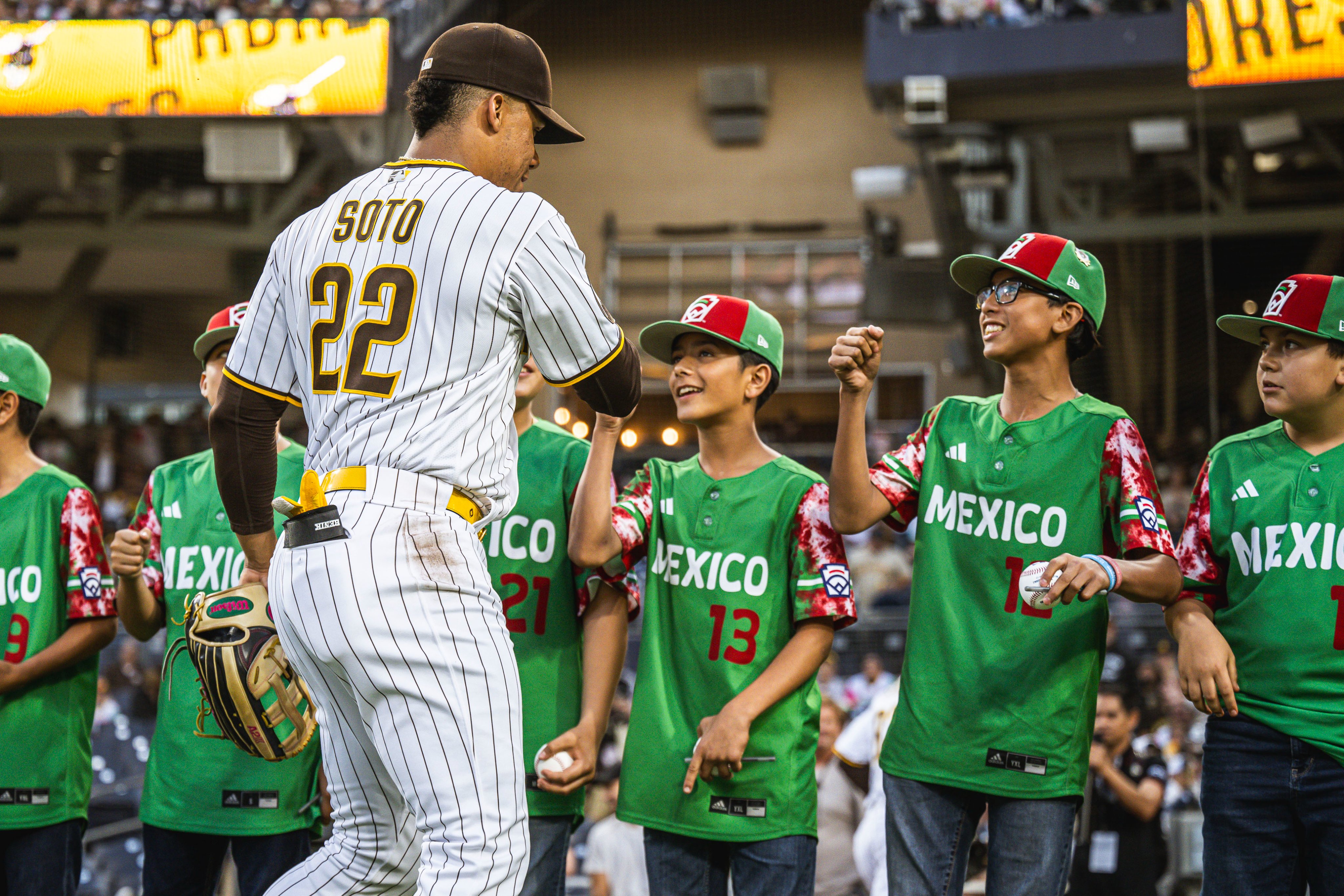 San Diego Padres on X: ¡Los niños con los Padres! Proud to host Tijuana's  All-Star Baseball Team who represented Mexico in the 2023 Little League  World Series at today's game 🇲🇽  /