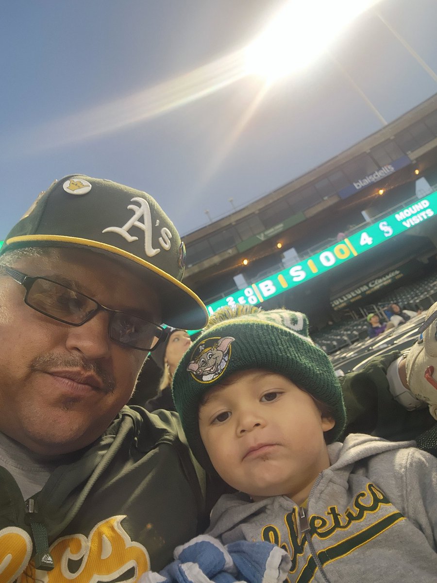 RickMarquez15's tweet photo. #atthecoliseum
Let's Go Oakland 👏 👏👏👏 https://t.co/keUVioXmFo
