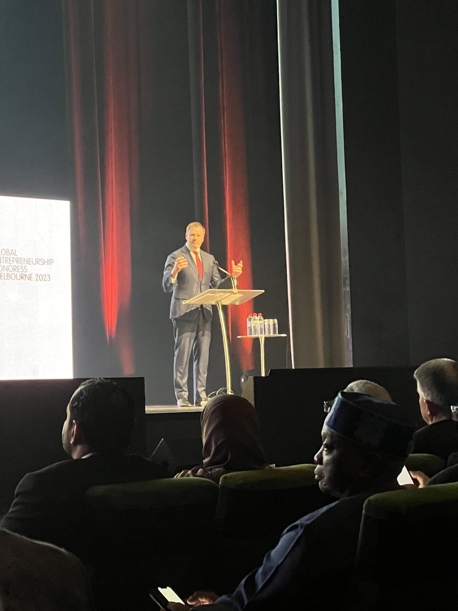 Wendy Perry tweet media