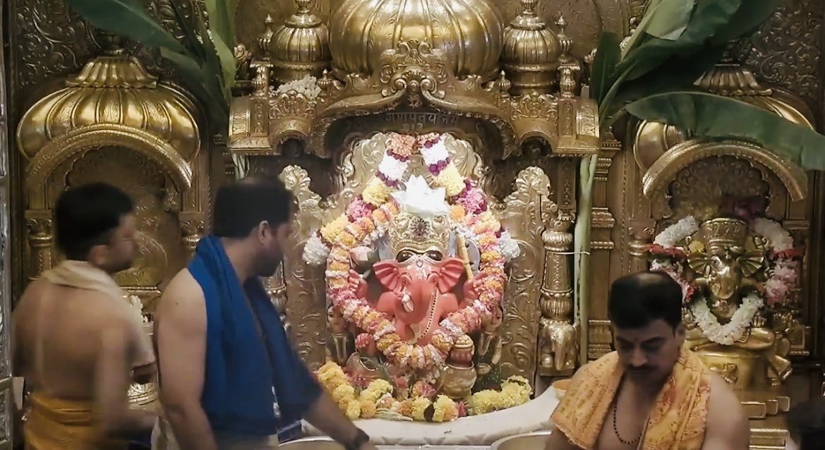 parth947patel's tweet photo. समस्त देशवासियों को श्री गणेश चतुर्थी के पावन पर्व की हार्दिक शुभकामनाएं।
मैं विघ्नहर्ता श्री गणपति बप्पा से आप सभी के मंगल की कामना करता हूँ।🙏🏻

गणपति बप्पा मोरया।❤️ https://t.co/5rM8xdbCaQ