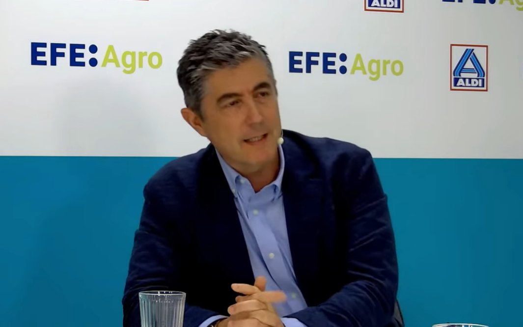 #DiálogosEFE #MarcaPropiaALDI El escritor y economista @ftriasdebes afirma que en este cambio, quien no ha tenido un valor de marca, no tienes nada @Aldi_es Síguelo en youtube.com/live/ftt_PF3S9…