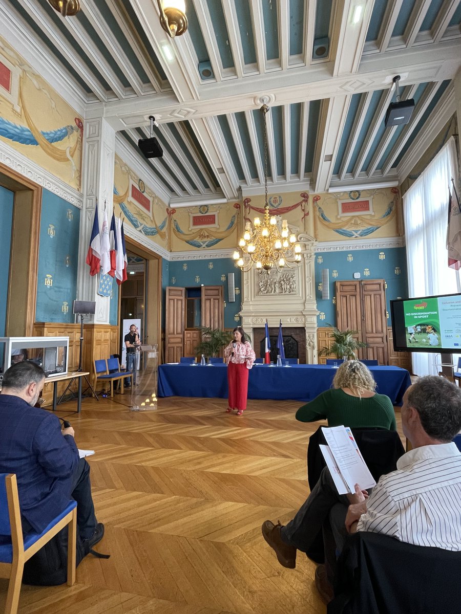 Efusnews's tweet photo. 📢 We are gathering today in @VilleSaintDenis around the final event of the @EUErasmusPlus-funded project's #SENTRYSport! 
This will be the occasion to: 
▶ Present recommendations for discrimination-free sport 
▶Discuss on how we can avoid discriminations 
▶ Share testimonies https://t.co/jFeEYnyrgL