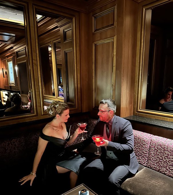 Apr&egrave;s une journ&eacute;e en mer je vous partage notre soir&eacute;e d&rsquo;hier 🔥 @LumaCarie1   Bisous mes lapins   #croisiere<a href="/tag/actress"class="tags"><span>#actress</span></a><a href="/tag/travel"class="tags"><span>#travel</span></a><a href="/tag/croisiere"class="tags"><span>#croisiere</span></a>