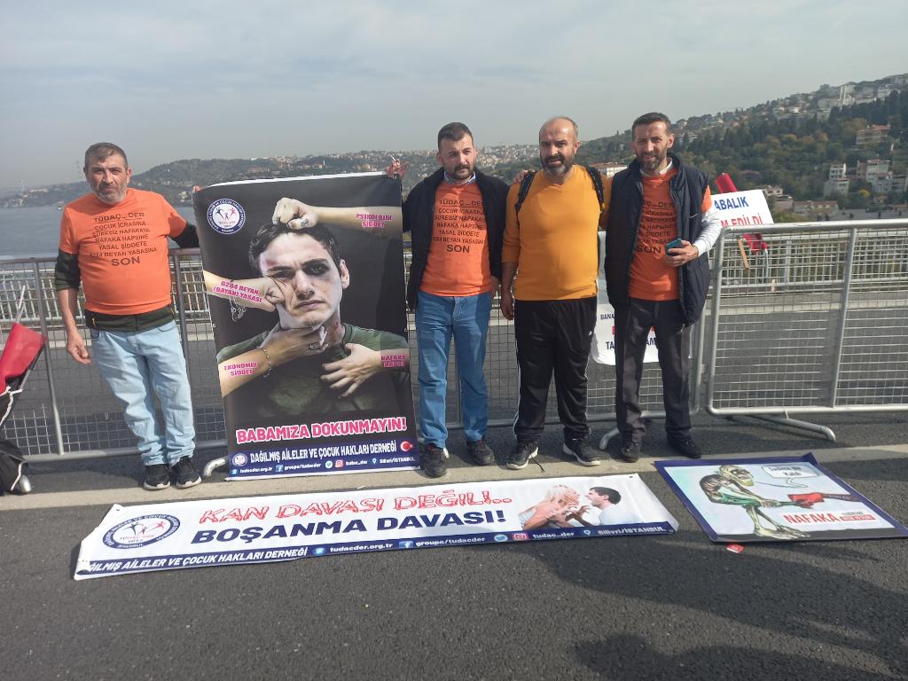 Guzin79133559's tweet photo. Kadına şiddete hayır diyorsanız erkeğe şiddete hayır denmesi gerekiyor SüresizNafaka 6284 #Aileyi yok ediyor madem bir avuç madur varmış demekki bir oruçta madur kadın var o zaman devletimiz baksın bu kadar şiddet olmasın https://t.co/EADnB9frQn