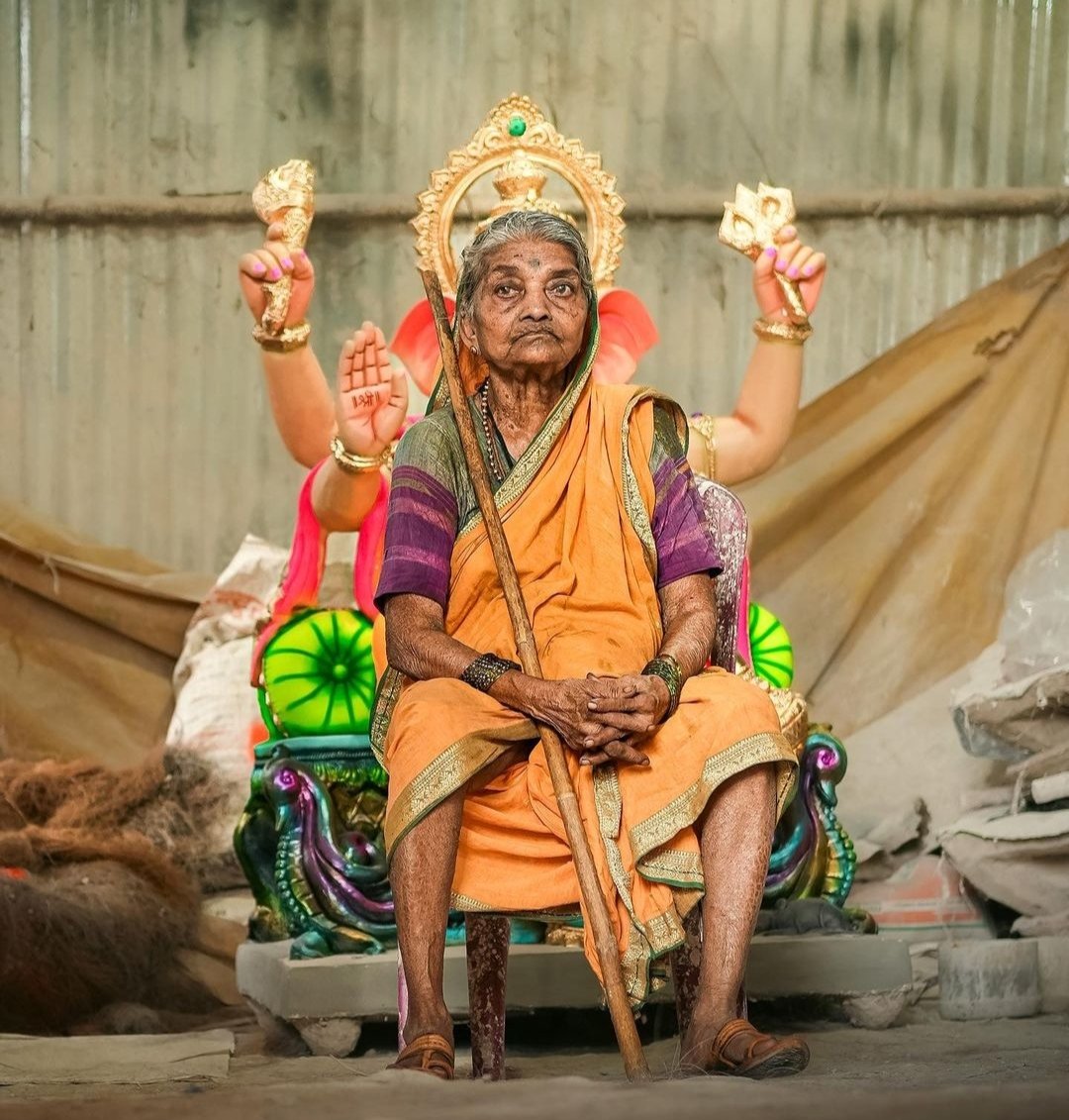 rohitstarzone's tweet photo. एकदन्तं महाकायं लम्बोदरगजाननम्ं। विध्ननाशकरं देवं हेरम्बं प्रणमाम्यहम्॥
🙏🏻..............🪷
#HappyGaneshChaturthi https://t.co/kRKex15x0X