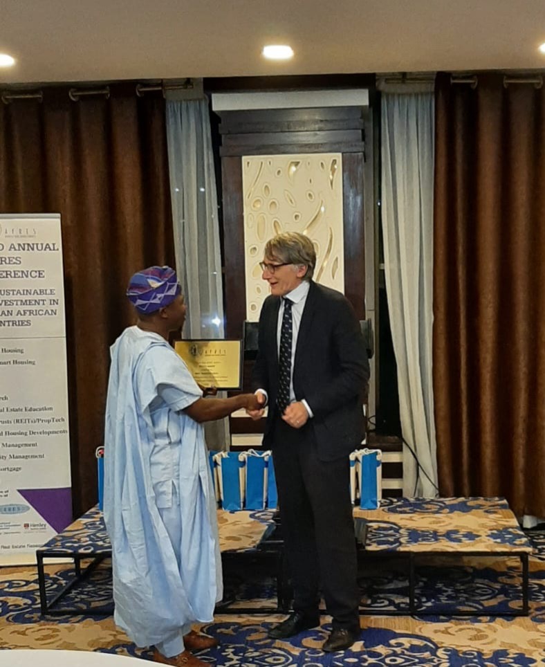 CONGRATULATIONS to Associate Professor Francois Viruly! At the recently held African Real Estate Society (AfRES) Conference, Francois was awarded a Service Award for outstanding service on the African Continent in support of Real Estate Research and Education. 

#CEM #awards
