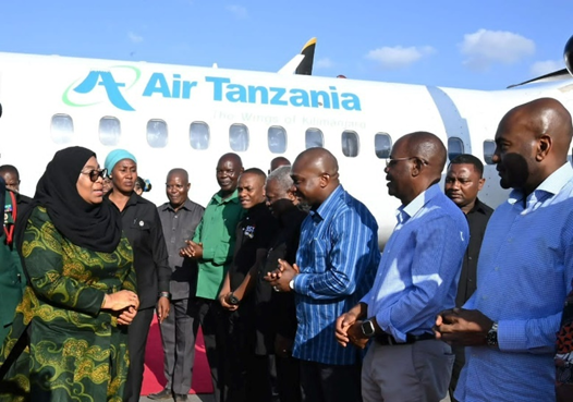 Upatanisho, Ustahimilivu, Marekebisho na Kujenga Upya. Hayo yalikuwa maneno ya Mama Kaja yaliyotoa muhtasari wa falsafa yake alipoapishwa rasmi mwaka 2021. Na matokeo yanaonekana. Mama Kaja imehakikisha kwamba tunaenda kwenye njia sahihi #kaziiendelee #alipomamanasisitupo