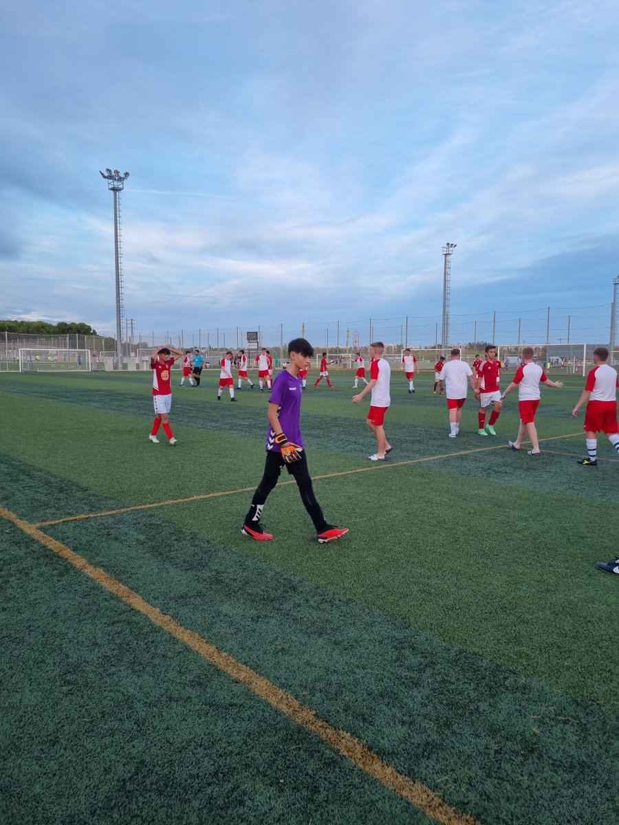 TEAMPEGW's tweet photo. Some game play snaps from our competitive matches yesterday @Greenwood_Acad @ASGreenwood1 #gametime #footballlifestyle #skillsandschooling https://t.co/unLg1wr4TK