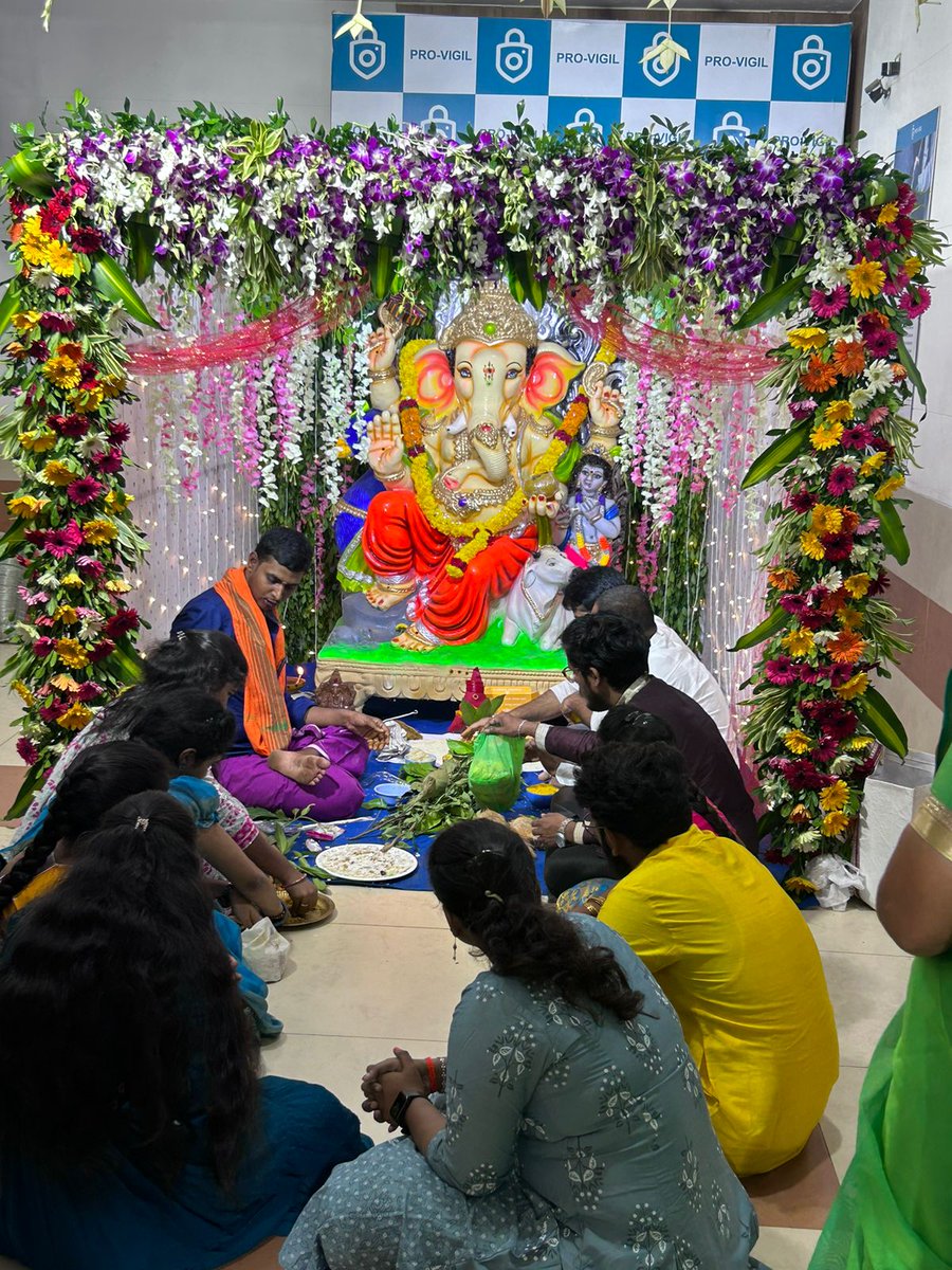 ProVigilIndia1's tweet photo. Happy Ganesh Chaturthi! https://t.co/FuaDbWEsBT