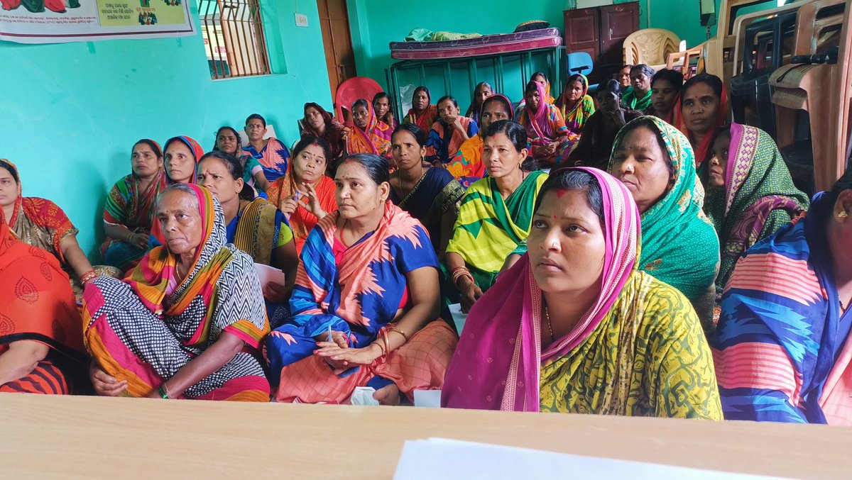 jrp_india's tweet photo. To empower 50 rural #women w/ #entrepreneurial skills in the fields of #beekeeping, #honeyprocessing,@jrp_india, in partnership w/ @EDIIAhmedabad & the support of @Accenture, is taking its first step by selecting eligible candidates for the program in #Daspalla,#Odisha. @EDII_DGO https://t.co/TIT6q3FOBB